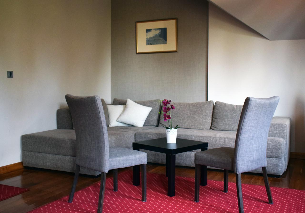 Hotel Moja Carda Temerin エクステリア 写真