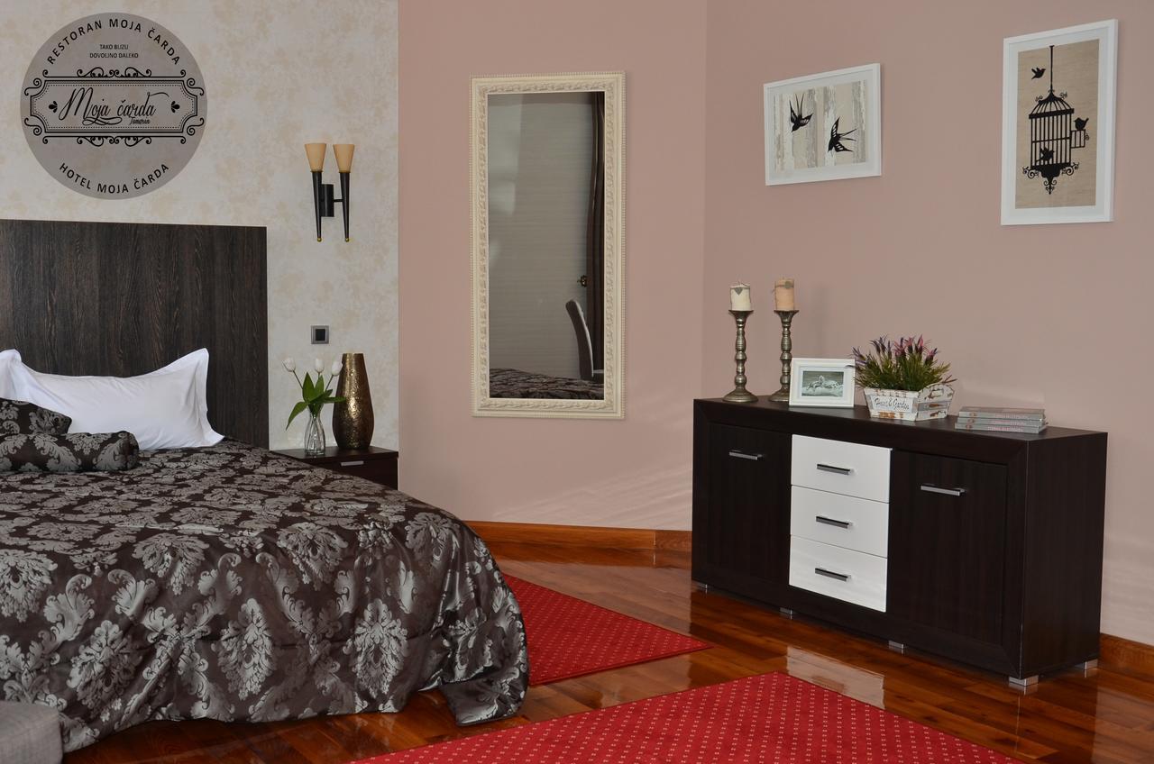 Hotel Moja Carda Temerin エクステリア 写真